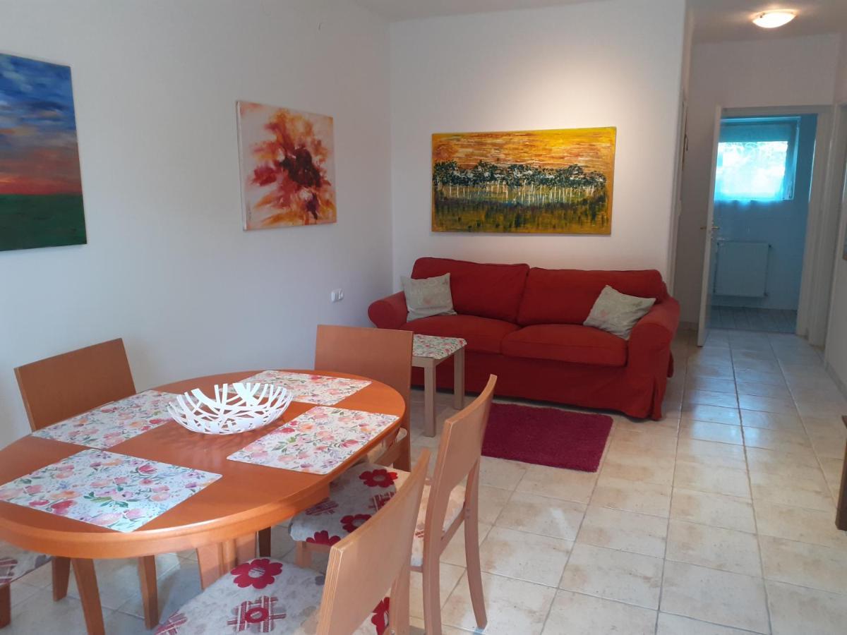 Rose Apartman Balatonlelle Exterior foto