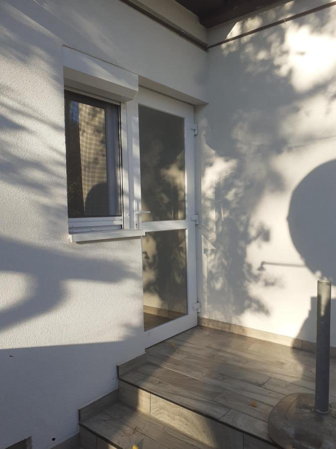 Rose Apartman Balatonlelle Exterior foto