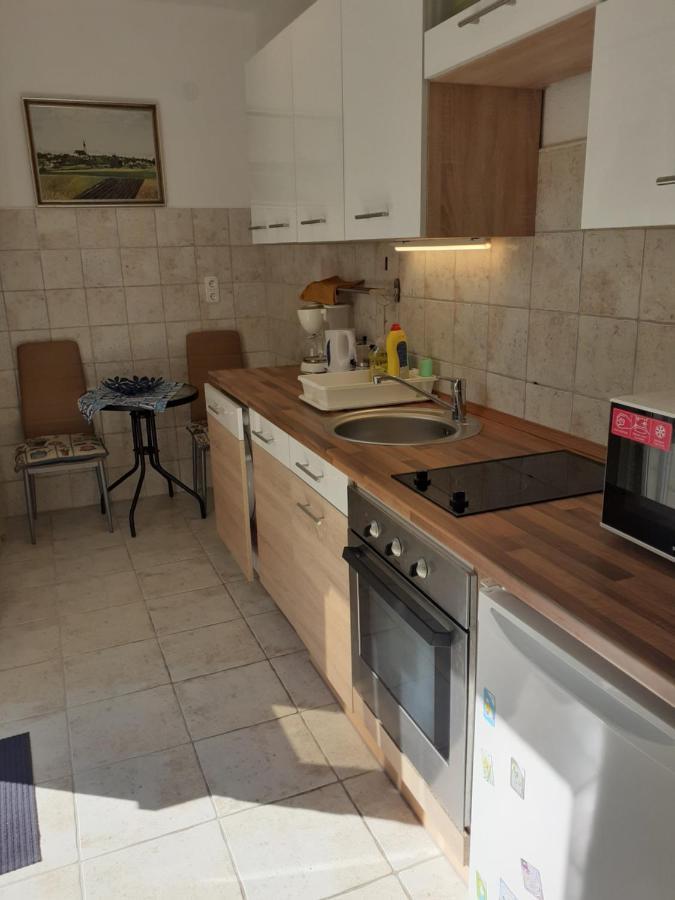 Rose Apartman Balatonlelle Exterior foto