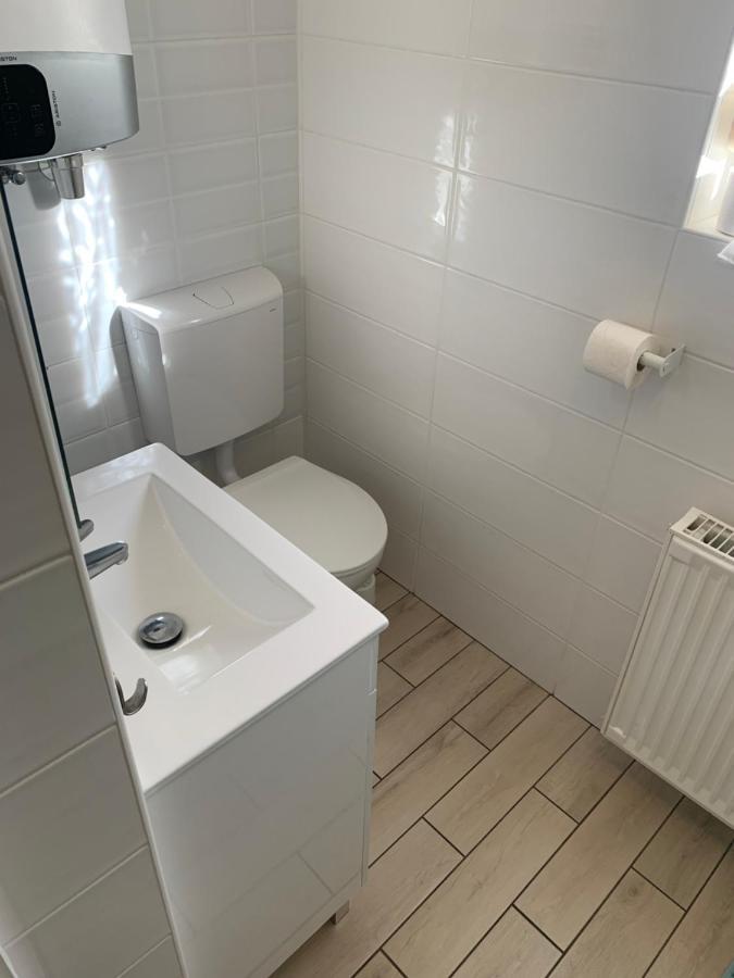 Rose Apartman Balatonlelle Exterior foto